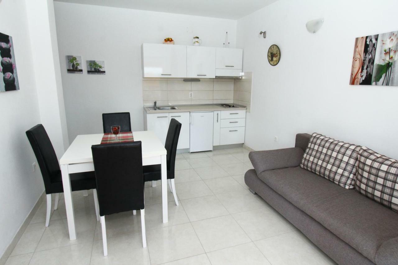 Apartmani Roje สเวติ ฟิลลิปปี ยาคอฟ ภายนอก รูปภาพ